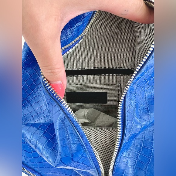 NEW Rebecca Nylon Medium Zip Julian Backpack - Picture 3 of 4